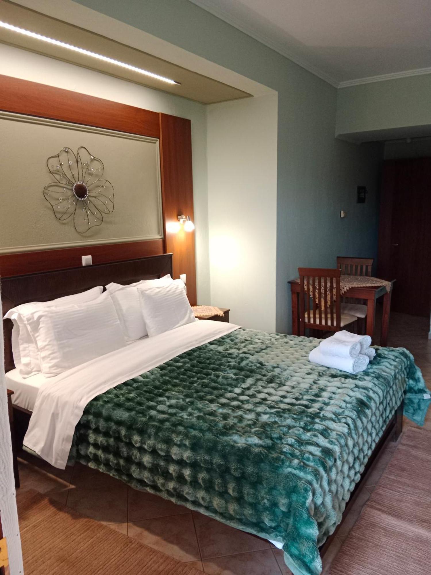 Xenonas Arxontiko Apartment กาโต ลูตรากี ภายนอก รูปภาพ