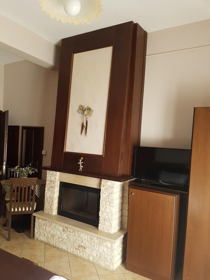 Xenonas Arxontiko Apartment กาโต ลูตรากี ภายนอก รูปภาพ